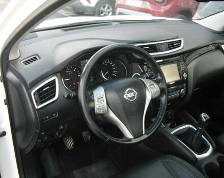 Серый Ниссан Кашкай, объемом двигателя 1.6 л и пробегом 73 тыс. км за 7000 $, фото 6 на Automoto.ua