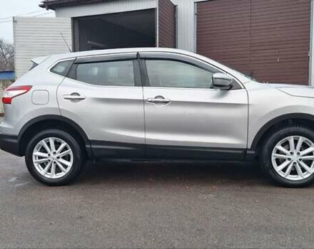 Серый Ниссан Кашкай, объемом двигателя 1.5 л и пробегом 120 тыс. км за 14900 $, фото 4 на Automoto.ua