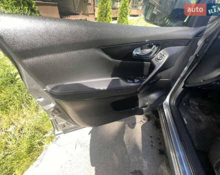 Серый Ниссан Кашкай, объемом двигателя 1.6 л и пробегом 279 тыс. км за 13500 $, фото 12 на Automoto.ua