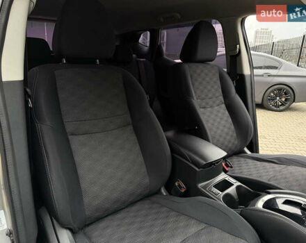 Серый Ниссан Кашкай, объемом двигателя 1.2 л и пробегом 81 тыс. км за 12900 $, фото 18 на Automoto.ua