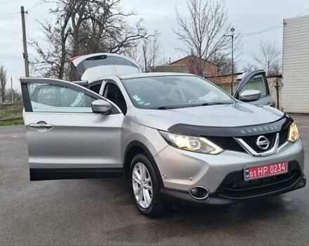 Серый Ниссан Кашкай, объемом двигателя 1.5 л и пробегом 120 тыс. км за 14900 $, фото 100 на Automoto.ua