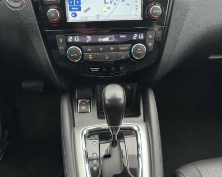 Сірий Ніссан Кашкай, об'ємом двигуна 1.6 л та пробігом 200 тис. км за 16600 $, фото 28 на Automoto.ua