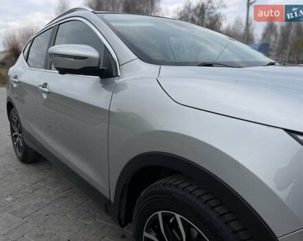 Сірий Ніссан Кашкай, об'ємом двигуна 1.2 л та пробігом 83 тис. км за 13500 $, фото 10 на Automoto.ua