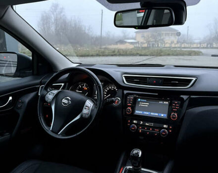 Сірий Ніссан Кашкай, об'ємом двигуна 1.6 л та пробігом 177 тис. км за 15499 $, фото 18 на Automoto.ua