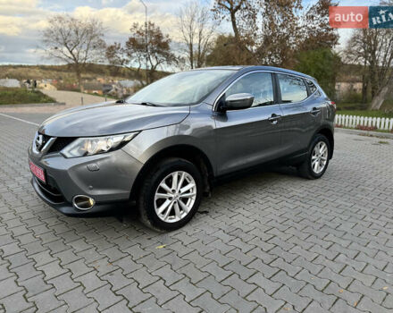Сірий Ніссан Кашкай, об'ємом двигуна 1.5 л та пробігом 160 тис. км за 15400 $, фото 2 на Automoto.ua
