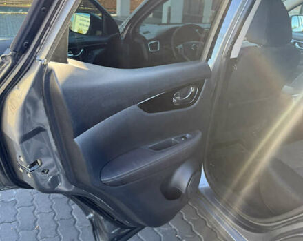 Серый Ниссан Кашкай, объемом двигателя 1.6 л и пробегом 204 тыс. км за 15000 $, фото 8 на Automoto.ua