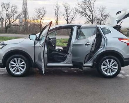 Серый Ниссан Кашкай, объемом двигателя 1.5 л и пробегом 120 тыс. км за 14900 $, фото 92 на Automoto.ua