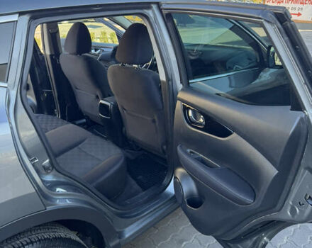 Серый Ниссан Кашкай, объемом двигателя 1.6 л и пробегом 204 тыс. км за 15000 $, фото 6 на Automoto.ua