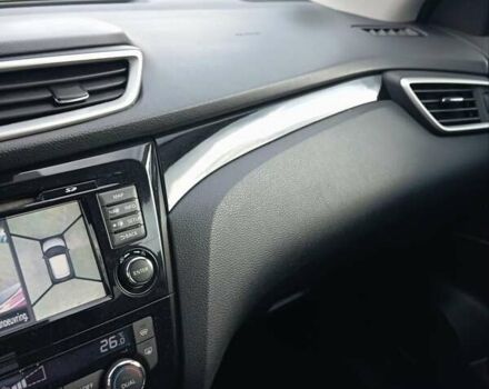 Сірий Ніссан Кашкай, об'ємом двигуна 1.6 л та пробігом 184 тис. км за 15900 $, фото 23 на Automoto.ua