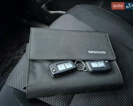 Серый Ниссан Кашкай, объемом двигателя 1.6 л и пробегом 180 тыс. км за 15000 $, фото 6 на Automoto.ua