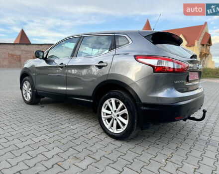 Сірий Ніссан Кашкай, об'ємом двигуна 1.5 л та пробігом 160 тис. км за 15400 $, фото 4 на Automoto.ua