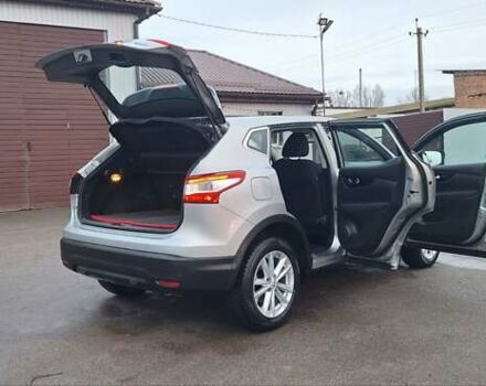 Серый Ниссан Кашкай, объемом двигателя 1.5 л и пробегом 120 тыс. км за 14900 $, фото 96 на Automoto.ua