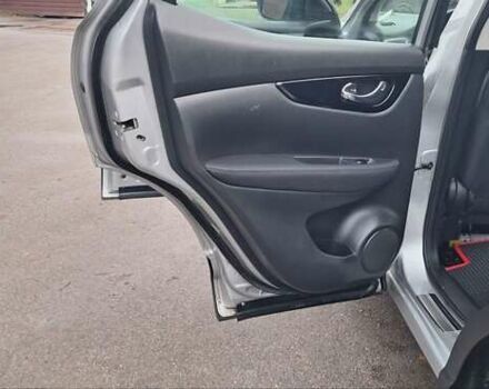 Серый Ниссан Кашкай, объемом двигателя 1.5 л и пробегом 120 тыс. км за 14900 $, фото 60 на Automoto.ua