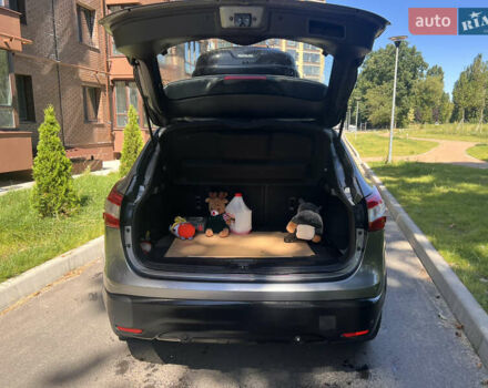 Серый Ниссан Кашкай, объемом двигателя 1.6 л и пробегом 279 тыс. км за 13500 $, фото 8 на Automoto.ua