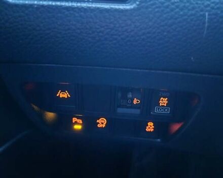 Серый Ниссан Кашкай, объемом двигателя 1.6 л и пробегом 180 тыс. км за 15000 $, фото 2 на Automoto.ua