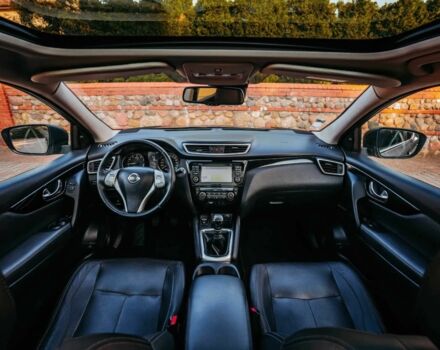 Серый Ниссан Кашкай, объемом двигателя 1.2 л и пробегом 111 тыс. км за 4300 $, фото 6 на Automoto.ua