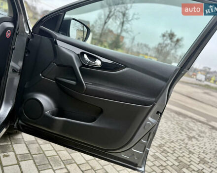 Серый Ниссан Кашкай, объемом двигателя 1.2 л и пробегом 81 тыс. км за 11600 $, фото 56 на Automoto.ua