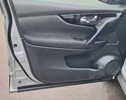 Серый Ниссан Кашкай, объемом двигателя 1.5 л и пробегом 120 тыс. км за 14900 $, фото 44 на Automoto.ua