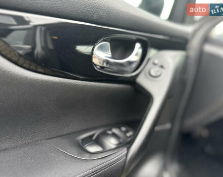 Серый Ниссан Кашкай, объемом двигателя 1.2 л и пробегом 81 тыс. км за 11600 $, фото 44 на Automoto.ua