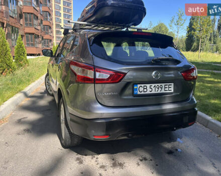 Серый Ниссан Кашкай, объемом двигателя 1.6 л и пробегом 279 тыс. км за 13500 $, фото 4 на Automoto.ua