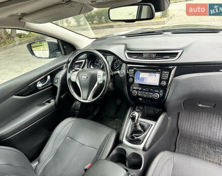 Серый Ниссан Кашкай, объемом двигателя 1.6 л и пробегом 180 тыс. км за 16800 $, фото 11 на Automoto.ua