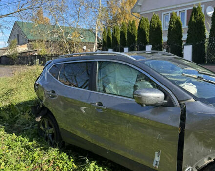 Серый Ниссан Кашкай, объемом двигателя 1.5 л и пробегом 250 тыс. км за 9500 $, фото 2 на Automoto.ua