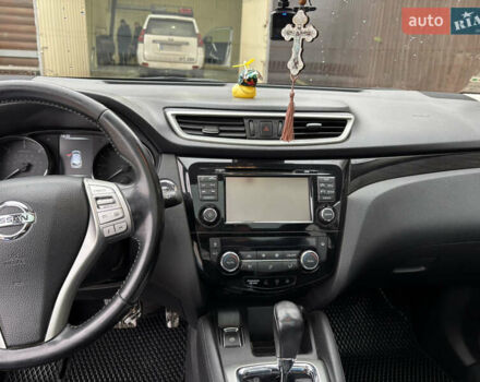 Серый Ниссан Кашкай, объемом двигателя 1.6 л и пробегом 230 тыс. км за 17000 $, фото 11 на Automoto.ua