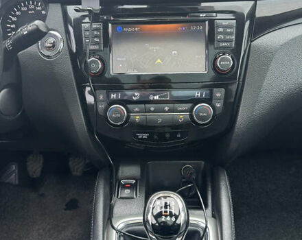 Серый Ниссан Кашкай, объемом двигателя 1.6 л и пробегом 230 тыс. км за 14350 $, фото 19 на Automoto.ua