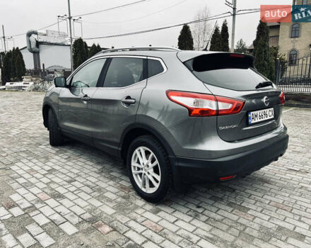 Сірий Ніссан Кашкай, об'ємом двигуна 1.6 л та пробігом 202 тис. км за 15700 $, фото 2 на Automoto.ua