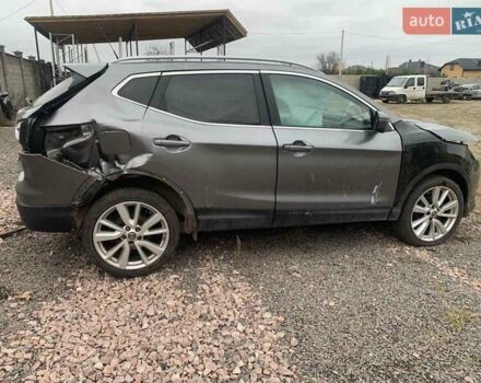 Серый Ниссан Кашкай, объемом двигателя 1.5 л и пробегом 213 тыс. км за 8200 $, фото 5 на Automoto.ua