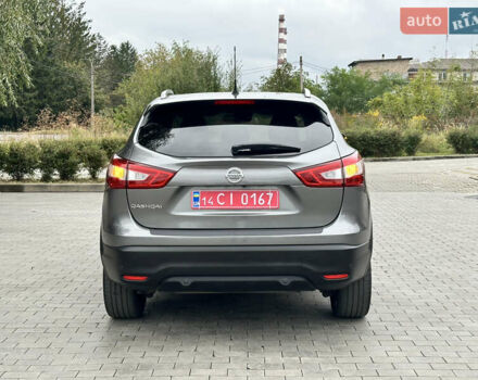 Серый Ниссан Кашкай, объемом двигателя 1.6 л и пробегом 180 тыс. км за 16800 $, фото 1 на Automoto.ua
