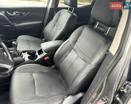 Серый Ниссан Кашкай, объемом двигателя 1.6 л и пробегом 180 тыс. км за 16800 $, фото 18 на Automoto.ua