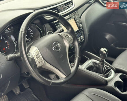 Серый Ниссан Кашкай, объемом двигателя 1.6 л и пробегом 180 тыс. км за 16800 $, фото 17 на Automoto.ua