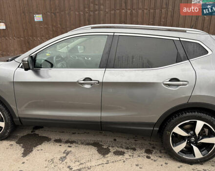 Серый Ниссан Кашкай, объемом двигателя 1.6 л и пробегом 230 тыс. км за 17000 $, фото 6 на Automoto.ua