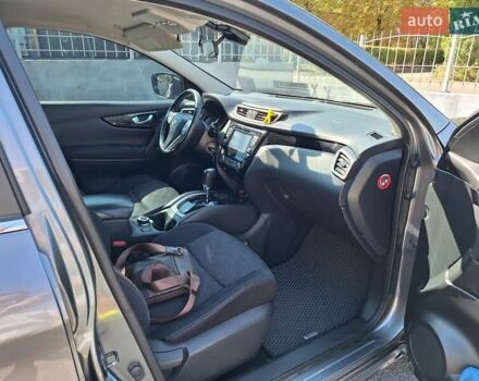 Серый Ниссан Кашкай, объемом двигателя 2 л и пробегом 150 тыс. км за 16100 $, фото 6 на Automoto.ua