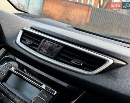 Серый Ниссан Кашкай, объемом двигателя 1.6 л и пробегом 114 тыс. км за 14750 $, фото 15 на Automoto.ua