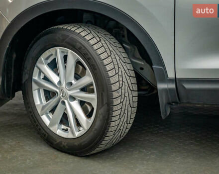 Сірий Ніссан Кашкай, об'ємом двигуна 2 л та пробігом 80 тис. км за 16623 $, фото 7 на Automoto.ua