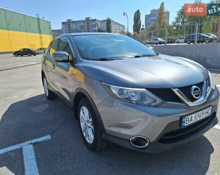 Серый Ниссан Кашкай, объемом двигателя 2 л и пробегом 150 тыс. км за 16100 $, фото 9 на Automoto.ua