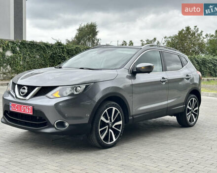 Серый Ниссан Кашкай, объемом двигателя 1.6 л и пробегом 180 тыс. км за 16800 $, фото 2 на Automoto.ua