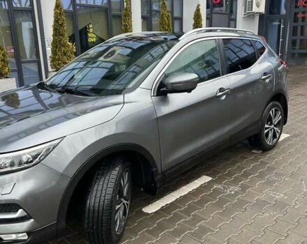 Серый Ниссан Кашкай, объемом двигателя 2 л и пробегом 199 тыс. км за 17999 $, фото 1 на Automoto.ua