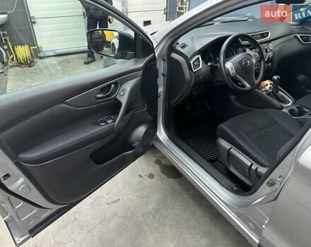Сірий Ніссан Кашкай, об'ємом двигуна 1.6 л та пробігом 171 тис. км за 15300 $, фото 7 на Automoto.ua