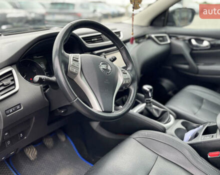 Серый Ниссан Кашкай, объемом двигателя 1.46 л и пробегом 181 тыс. км за 19200 $, фото 7 на Automoto.ua
