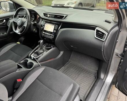 Сірий Ніссан Кашкай, об'ємом двигуна 1.6 л та пробігом 80 тис. км за 19500 $, фото 31 на Automoto.ua