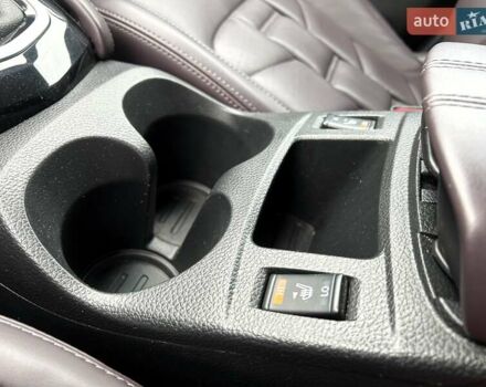 Сірий Ніссан Кашкай, об'ємом двигуна 1.6 л та пробігом 85 тис. км за 19300 $, фото 28 на Automoto.ua