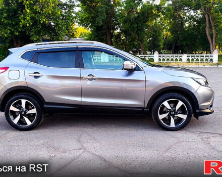 Серый Ниссан Кашкай, объемом двигателя 1.6 л и пробегом 184 тыс. км за 16600 $, фото 3 на Automoto.ua