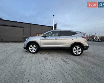 Сірий Ніссан Кашкай, об'ємом двигуна 1.6 л та пробігом 167 тис. км за 17300 $, фото 3 на Automoto.ua