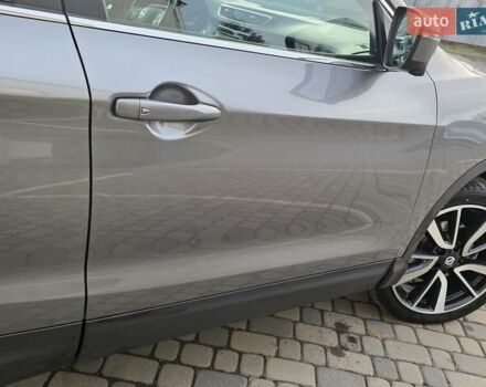 Серый Ниссан Кашкай, объемом двигателя 1.6 л и пробегом 168 тыс. км за 15950 $, фото 41 на Automoto.ua