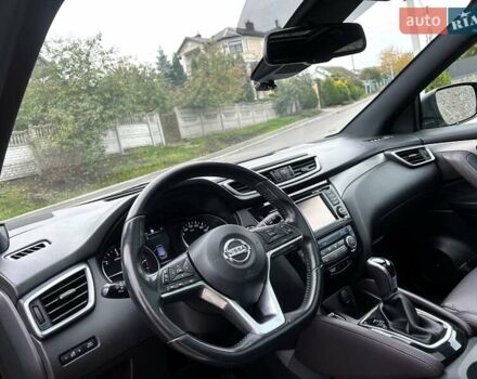 Сірий Ніссан Кашкай, об'ємом двигуна 1.6 л та пробігом 85 тис. км за 19300 $, фото 22 на Automoto.ua