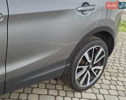 Серый Ниссан Кашкай, объемом двигателя 1.6 л и пробегом 168 тыс. км за 15950 $, фото 31 на Automoto.ua