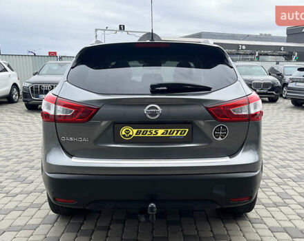Серый Ниссан Кашкай, объемом двигателя 1.46 л и пробегом 181 тыс. км за 19200 $, фото 4 на Automoto.ua